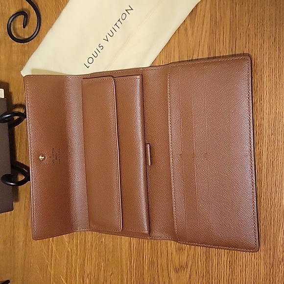 Louis Vuitton Monogran Canvas Porte Tresor International Wallet - Picture 5 of 16